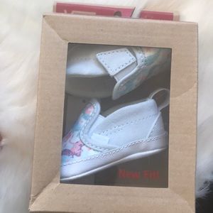 Brand new never worn baby vans